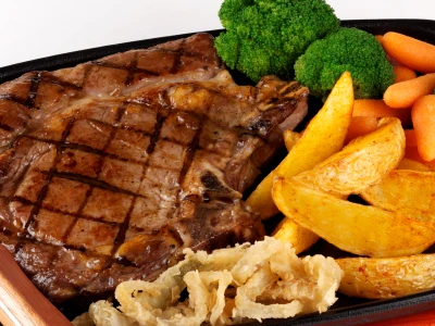 T-Bone-Steak gebeizt