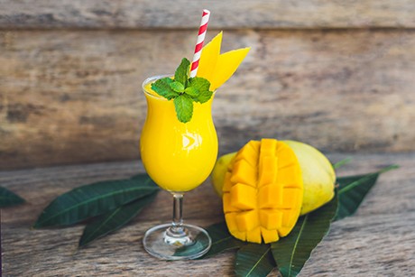 Mangosmoothie-Cocktail
