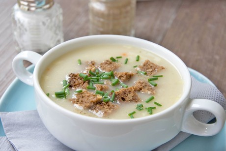 Einbrennsuppe mit Croutons