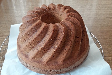 Schneller Nussgugelhupf
