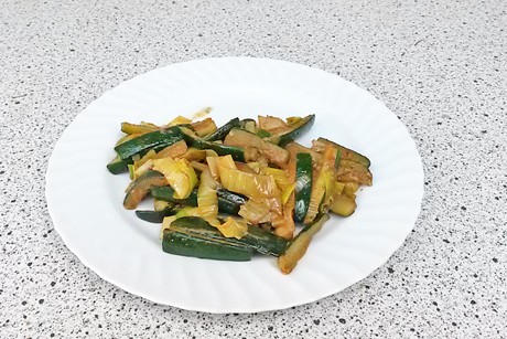 Zucchinigemüse orientalisch gewürzt