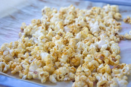 Einfaches Salz-Karamell Popcorn