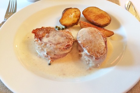 Schweinsmedaillons mit Pfeffersauce