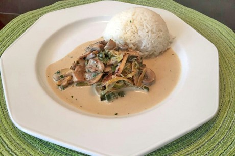 Champignonrahmgulasch mit Basmatireis