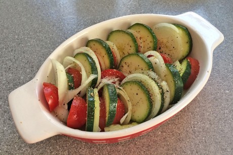 Gebratene Zucchini-Tomaten