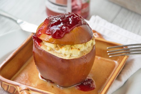 Bratapfel mit Camembert