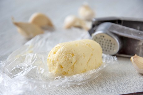 Knoblauchbutter