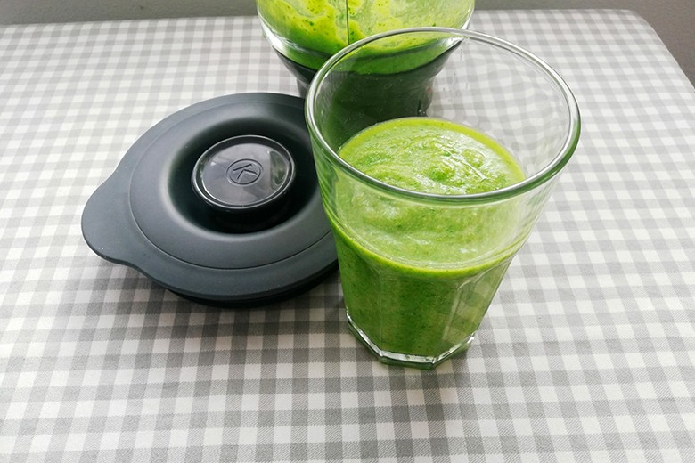 Pfirsich-Spinat-Smoothie