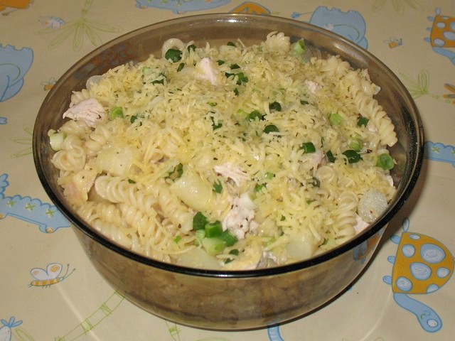 Hühnchen-Nudel-Salat