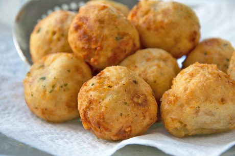 Frittierte Käse - Suppenknödel