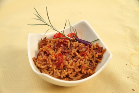 Basmatireis mit getrockneten Tomaten