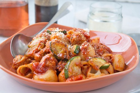 Penne mit Fleischbällchen