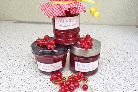 Ribiselmarmelade mit Likör