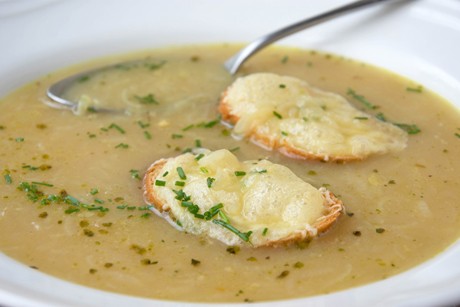 Steirische Zwiebelsuppe