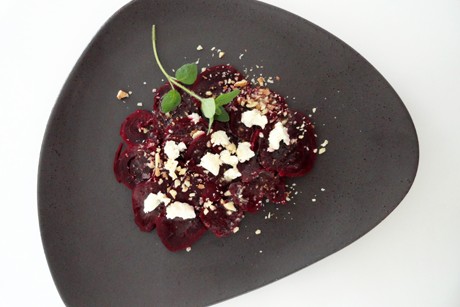 Rote Rüben mit Ziegenfrischkäse
