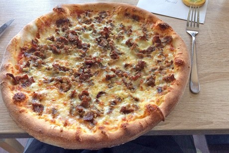 Fleischpizza