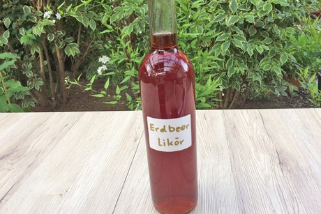 Erdbeerlikör