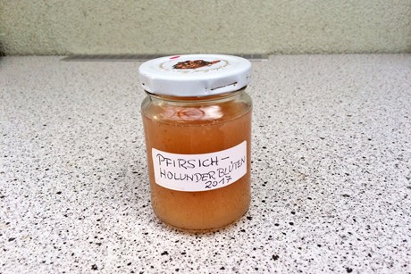 Pfirsich-Holunderblüten-Konfitüre