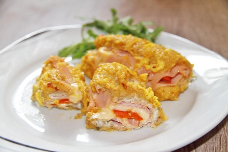 Toast - Röllchen mit Schinken und Paprika