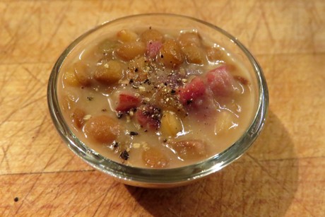 Kichererbsen mit Speck