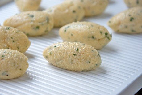 Kräuternockerl