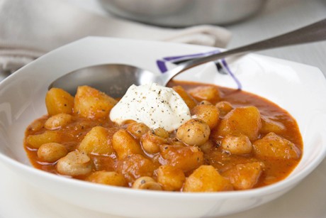 Kartoffel-Topinambur-Gulasch