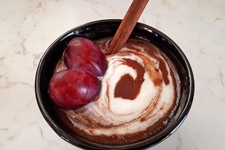 Zwetschken- Rotwein-Joghurtdessert