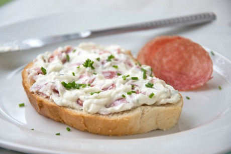Gorgonzola-Salamiaufstrich