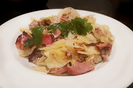 Weißkraut-Pfanne mit Faschiertem