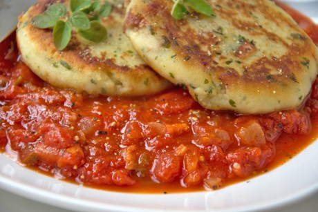 Einfache Kräuter-Tomatensauce