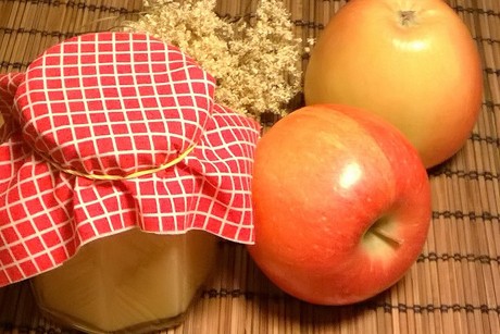 Apfel-Hollerblüten-Marmelade