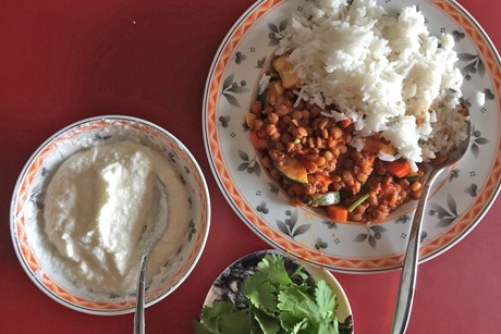 Linsencurry mit Karotten und Zucchini