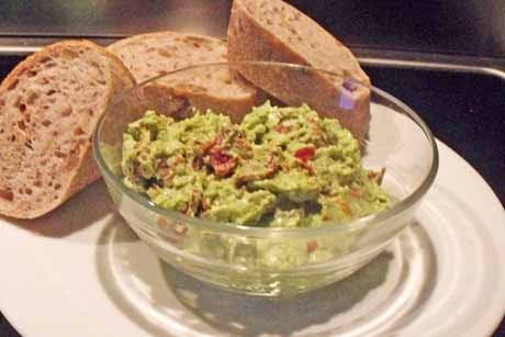 Pikanter-Avocado-Aufstrich