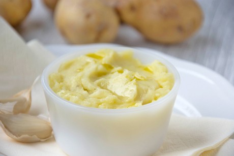 Griechische Knoblauchcreme