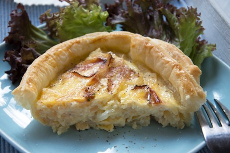 Würzige Blätterteig-Quiche