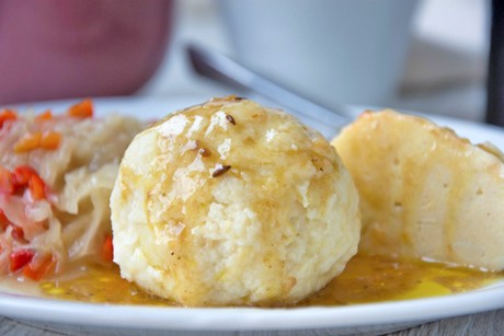 Feine Erdäpfelknödel