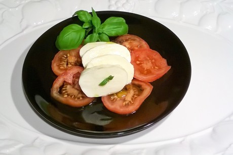 Tomate mit Mozzarella