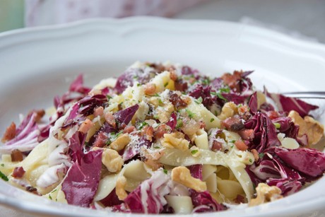 Bandnudel-Radicchio-Salat