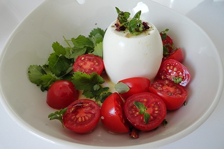 Schafsgupferl mit Mohnpesto