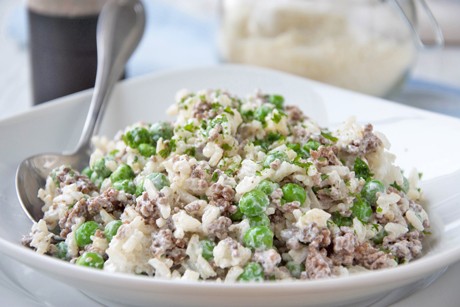 Cremiger Erbsenreis mit Faschiertem