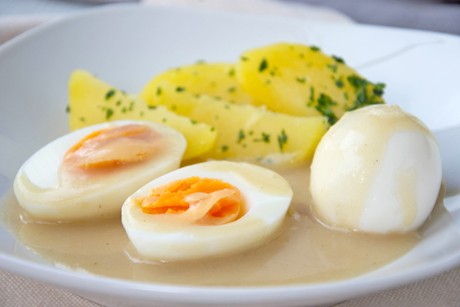 Senfeier in Honig - Orangen - Sauce