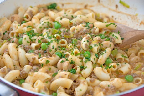 Pasta mit Faschiertem und Champignons