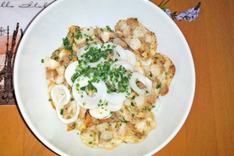 Saure Semmelknödel