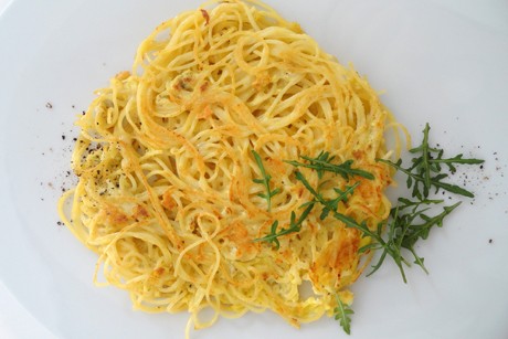 Spaghetti-Parmesan-Eieromelette