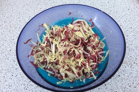 Chinakohl-Radicchio-Salat