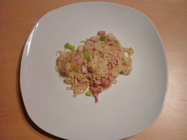 Eiernudeln mit Sojabohnensprossen
