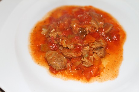 Lammragout in Tomatensauce
