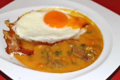 Kürbissuppe mit Beinscheibe