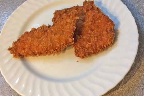 Putenschnitzel in Cornflakes-Panier