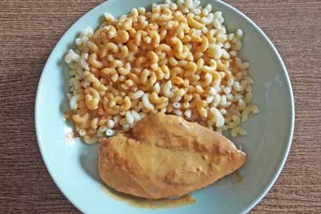 Putenbrust mit Paprikarahmsaft